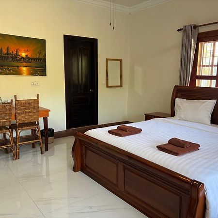 Lily Pad Boutique Hotel Siem Reap Exterior photo