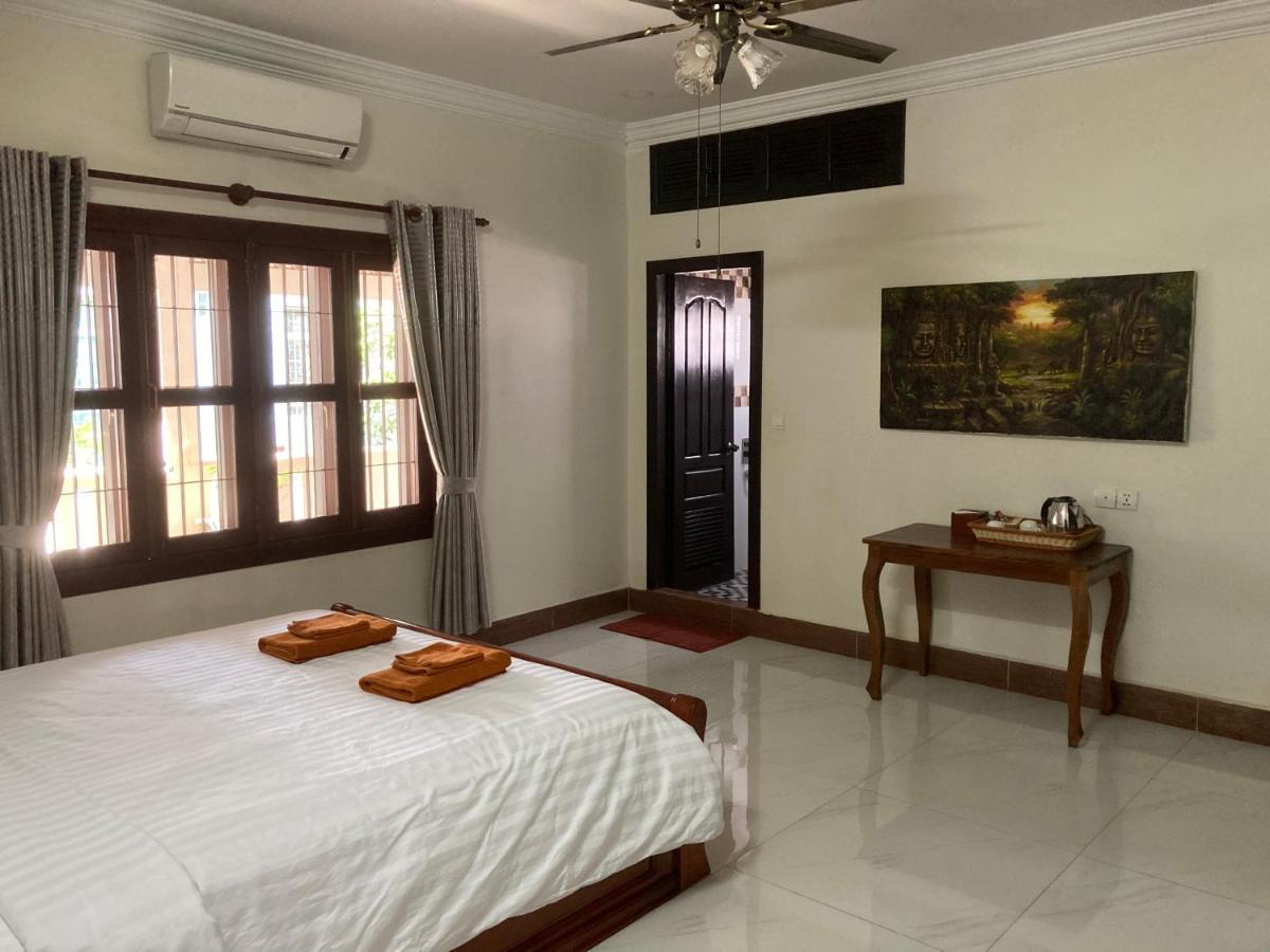 Lily Pad Boutique Hotel Siem Reap Exterior photo