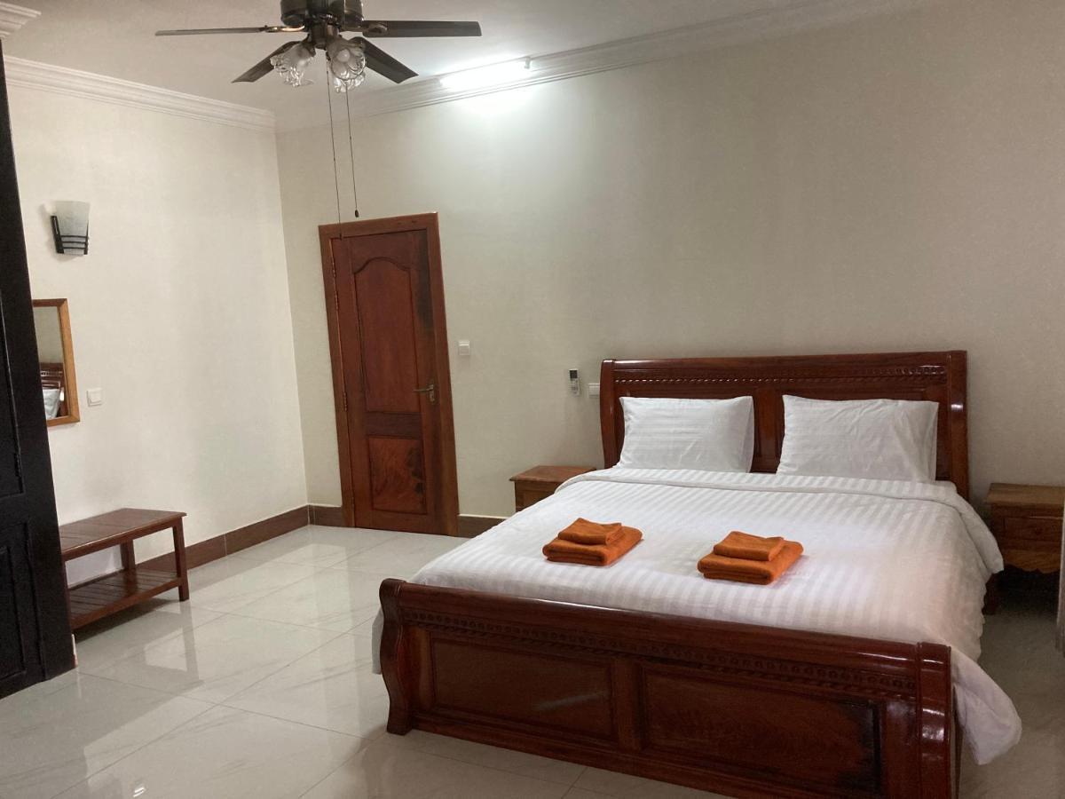 Lily Pad Boutique Hotel Siem Reap Exterior photo